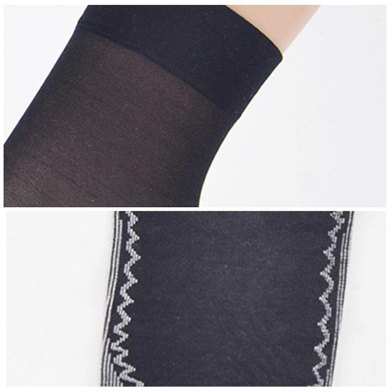 🎁Invisible Slip-resistant Crystal Silk Socks