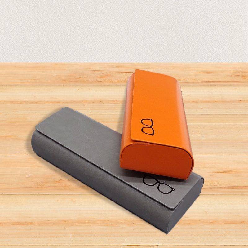 Custodia per occhiali minimalista in pelle rigida