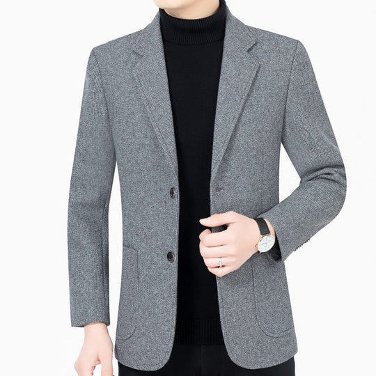 Blazer informal de dous botóns con petos para home, corte informal a medida, estilo versátil🕴️➡️☕➡️🍷