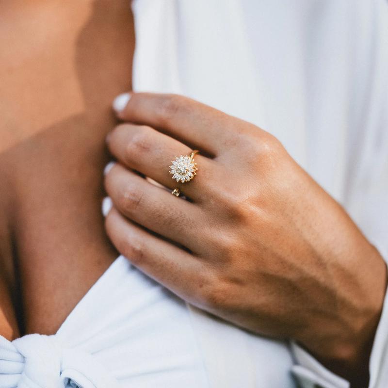 Snurrande solrosbekymmersring för ångestlindring - perfekt present till vänskap och familj