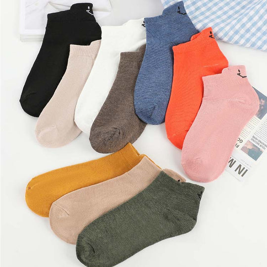 4 Seasons Cartoon Embroidered Smiling Face Socks