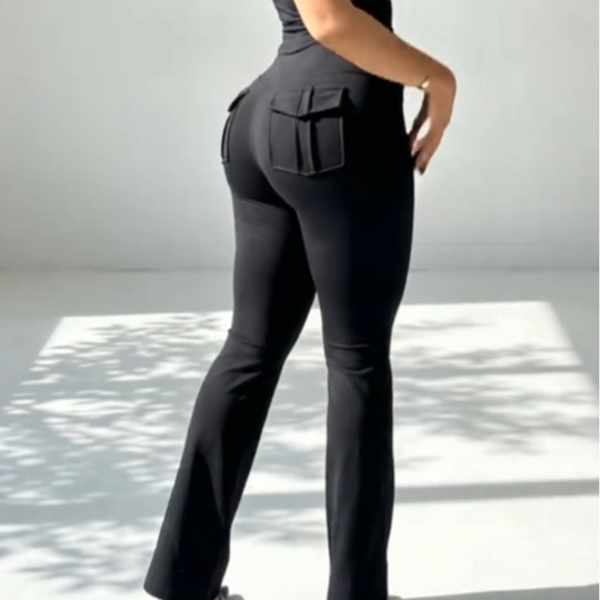 Pantalones acampanados elásticos de cintura alta con bolsillos