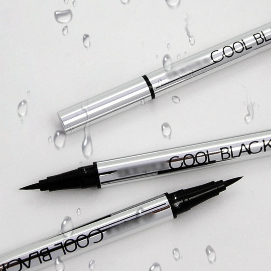 🥳2026 HOT SALE🥳💞50K+ SOLD!🖤✨ 30% OFF! Waterproof Smudge-Proof Eyeliner – 24HR intense black, quick-dry. Ultra-fine tip for precision, smudge-proof even on oily lids. One stroke, all-day perfection. 👁️💧
