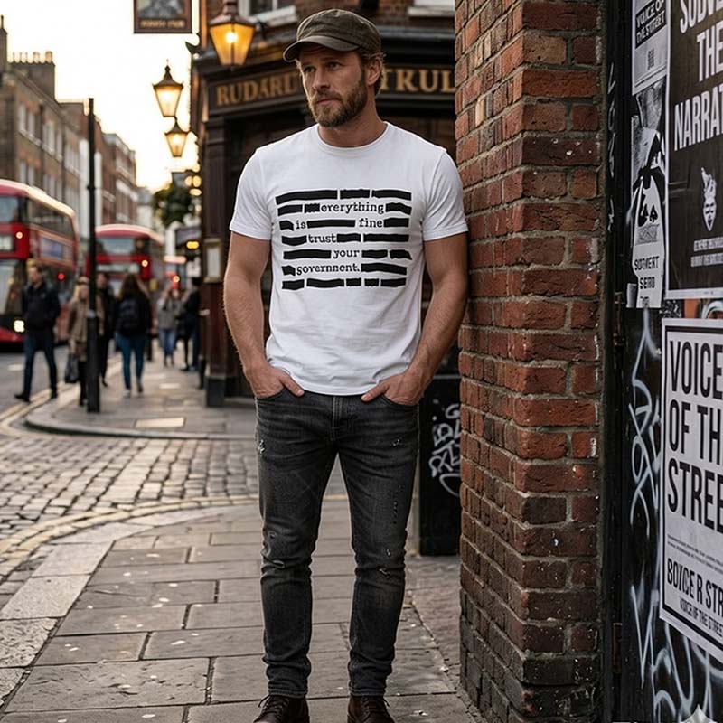 Camiseta satírica "Confía en tu gobierno"