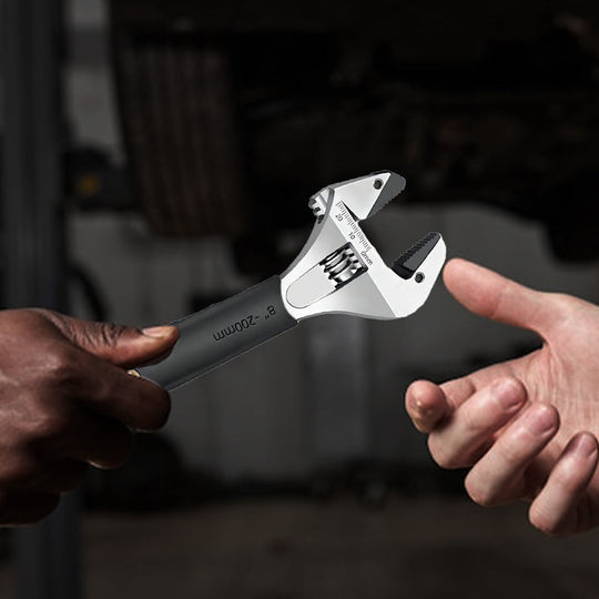 Multifunctional Wide Jaw Ratchet Adjustable Wrench