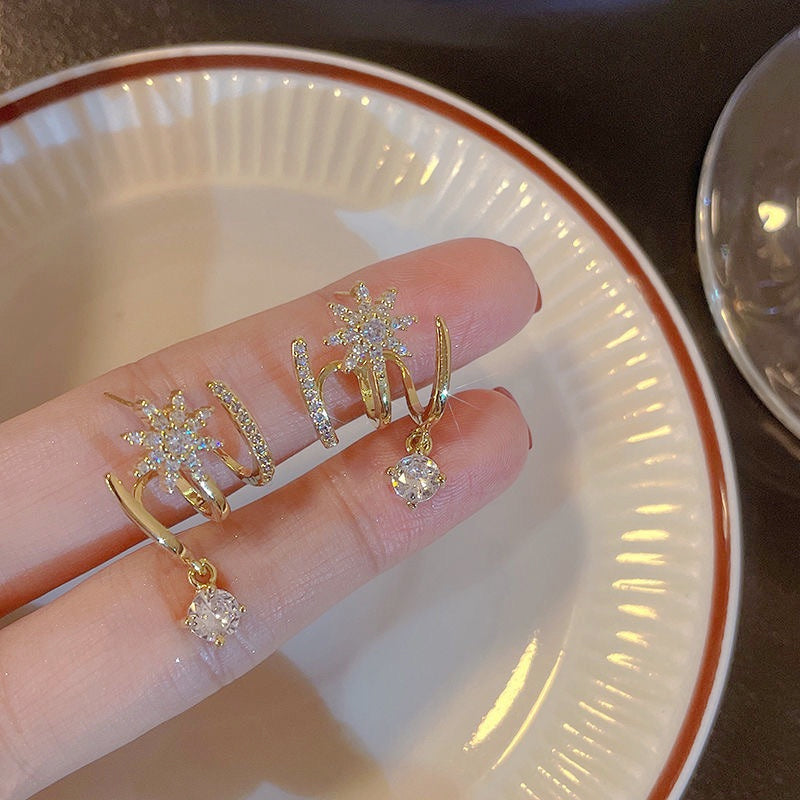 ✨2026 HOT SALE New Arrival🔥Limited Time Special Price !!🎉Sparkling Claw Earrings for Women