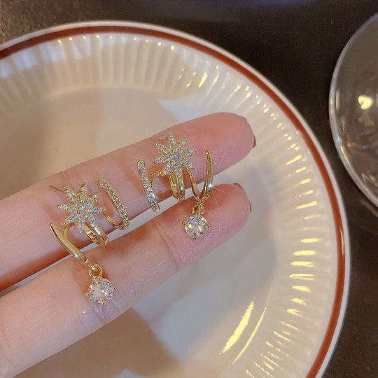 ✨2026 HOT SALE New Arrival🔥Limited Time Special Price !!🎉Sparkling Claw Earrings for Women