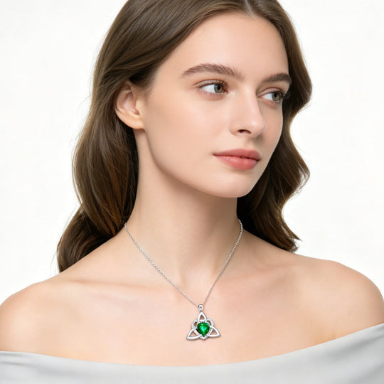🥳2026 HOT SALE🥳 ⏳Limited-time 30% off⏰ Celtic Knot Heart Pendant Necklace ！！