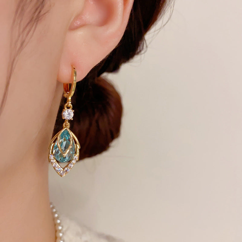 💎 LIMITED-TIME 30% OFF! ✨ Sky Blue Drop Hoop Earrings – Art-Deco, Rhinestone, Elegant 🌌
