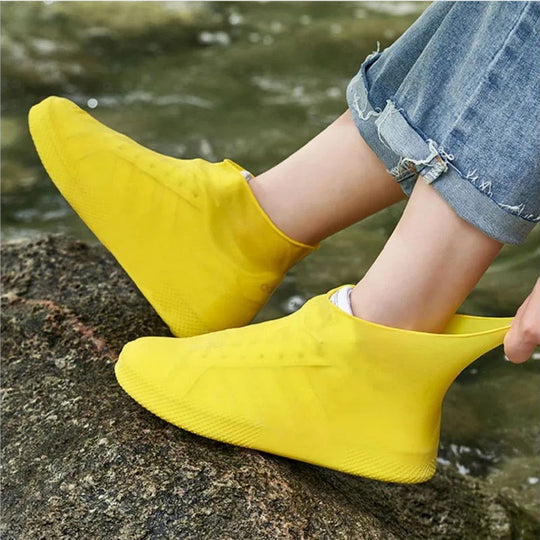 📢📢30 OFF%⏰ Waterproof Rain Shoe Cover – Non-slip sole & easy on/off – Reusable, perfect for wet weather or muddy walks – fits most shoes, keeps feet dry 🌧️