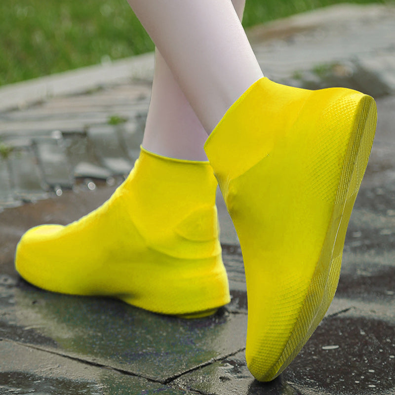 📢📢30 OFF%⏰ Waterproof Rain Shoe Cover – Non-slip sole & easy on/off – Reusable, perfect for wet weather or muddy walks – fits most shoes, keeps feet dry 🌧️