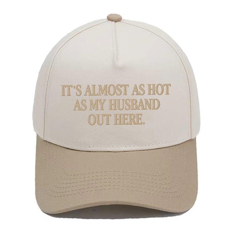 🧢 Color-block embroidered baseball cap—offers sun protection while making a bold style statement ☀️