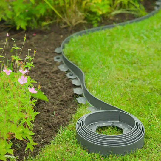 🎁2026 New Arrivals 50% OFF💥Garden Edging Roll 10m with 30 Pegs🏡Roll It Out, Peg It Down – Neat Borders in Minutes ✨