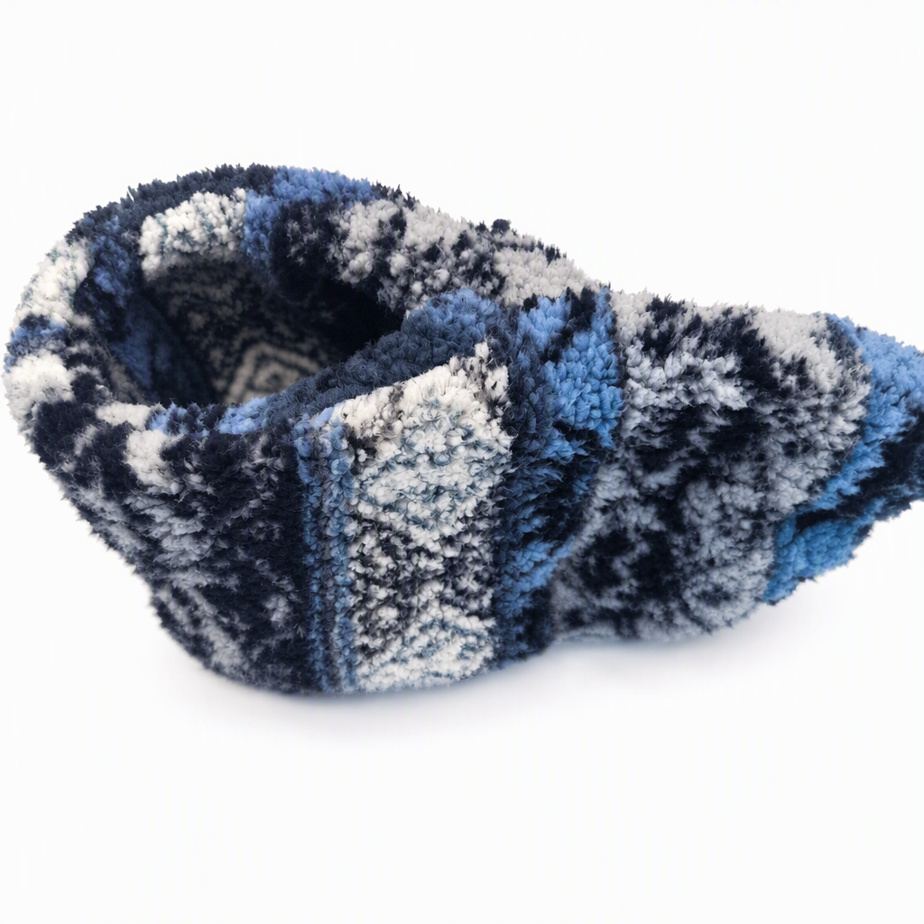 Knit Beer Mitt Drinking Glove for Holding Beer Bottles and Cans